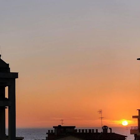 Апартаменты Happy Ladispoli - Vista Mare Экстерьер фото